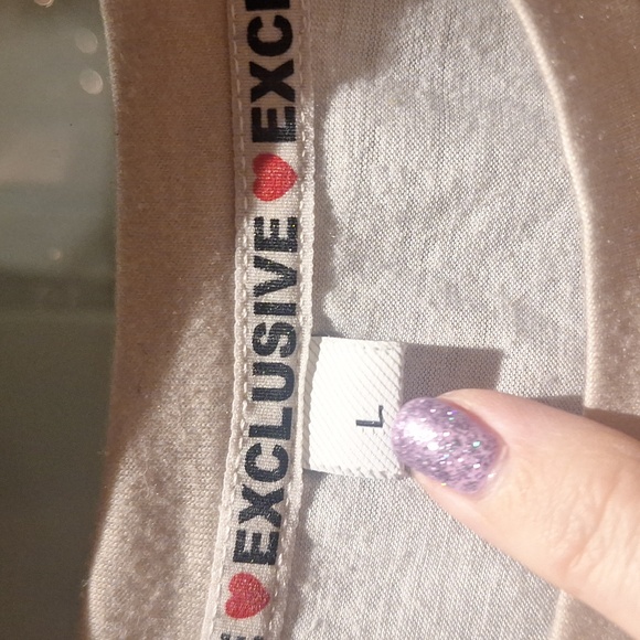 Cream T - Picture 3 of 4